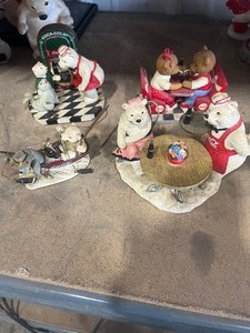 lot 64 image: 4 Coke  ornaments