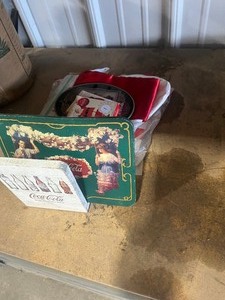 lot 60 image: Coca Cola Memorabilia