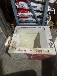 lot 18 image: new sink