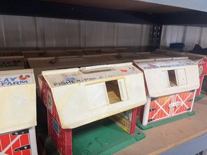 lot 35 image: 10 Fisher Price Barns