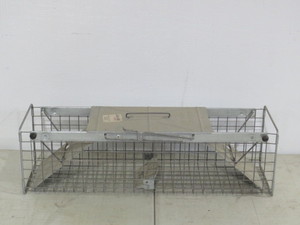 lot 16 image: Havahart Model 1030 Live Trap - 24x7x7