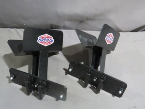 lot 31 image: Pair of Bolt it on Wheel Chocks for Dirt BikesBicylcles