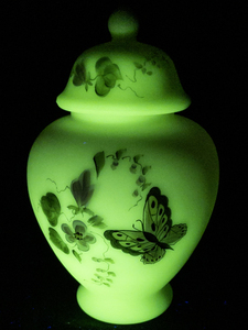lot 32A image: FENTON Burmese Hand painted Floral & Butterfly Temple Jar. Convention Piece
