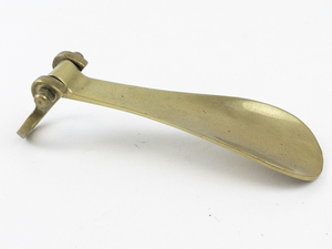 lot 70 image: Antique Brass Shoehorn