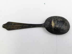 lot 72 image: Vintage Sterling Spoon 16.25 Grams