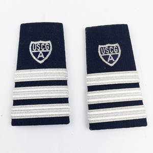 lot 89 image: US Coast Guard Auxiliary Division Commander Shoulder Boards