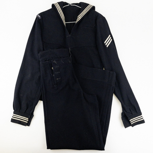 lot 102 image: US Navy USS ANTIETAM E-3 Crackerjack Service Dress Blue Uniform