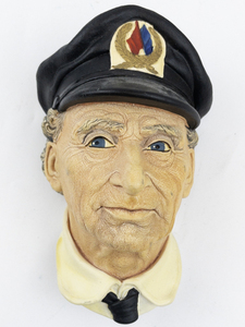 lot 127 image: 1972 BLOSSONS Sea Captain Retired Chalkware Head Wall Hanging -Congleton England