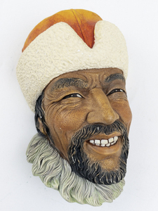 lot 142 image: 1957 BLOSSONS Himalayan Chalkware Head Wall Hanging -Congleton England