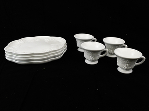 lot 166 image: Westmoreland Milk Glass Snack Plates & Cups -Grape Vine Pattern 4 Place Set -Total 8 Pieces