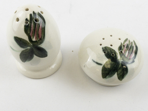 lot 243 image: Vintage RED WING Lexington Salt & Pepper Shakers.