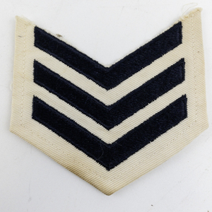 lot 295 image: WWII USN Petty Officer 1st Class Rate Patch