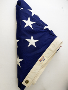 lot 116A image: VALLEY FORGE Embroidered USA Casket Flag - 4x6ft ()