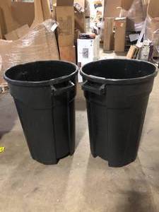 lot 17 image: Lot of HDX 32 Gal. Black Outdoor Vented Trash Can with Domed Lid Customer Returns See Pictures