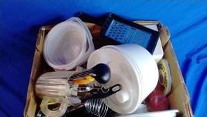 lot 198 image: Lot of Kitchen Items
