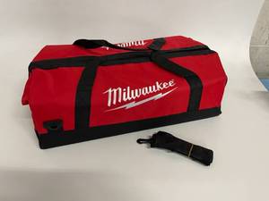 lot 38 image: Milwaukee Power Tools Heavy Duty Water-Resistant Soft-Sided Contractor Tool Bag with Shoulder Strap