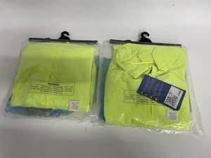 lot 78 image: Lot of 2 - Portwest Bright Yellow Rainwear  Rain Jackets - Size Medium - New