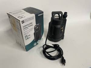 lot 81 image: Utilitech Submersible Thermoplastic Utility Pump - 25 GPM - 16 HP - Model 0955646