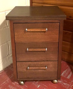 lot 73 image: Vintage Three Drawer Side Table  Nightstand