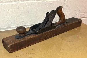lot 76 image: Vintage Bailey Planer