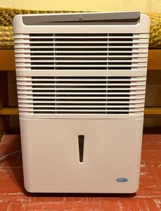 lot 83 image: Perfect Aire Dehumidifier Model PAD50