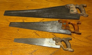 lot 86 image: Three Vintage Hand Saws