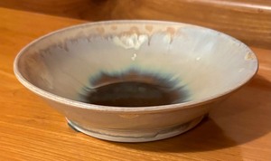 lot 104 image: Pretty Pottery Bowl