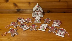 lot 133 image: Faux Gingerbread Decor