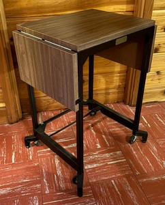 lot 191 image: Vintage Drop Leaf Metal Table