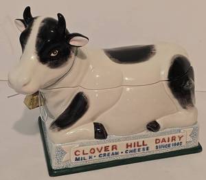 lot 45 image: Vintage 1996 Fitz & Floyd Clover Milk Dairy Cookie Jar