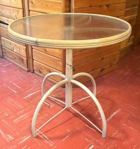 lot 212 image: Glass Top Patio Table