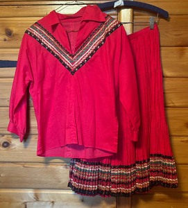 lot 222 image: Rick Rack Accented Skirt and Shirt Set