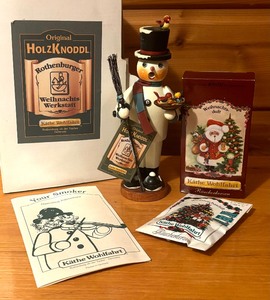 lot 252 image: Original Holzknoddl Snowman Smoker by Kathe Wohlfahrt