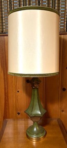 lot 292 image: Gorgeous Vintage Green Based Lamp