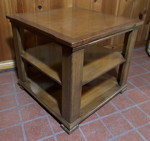 lot 293 image: Vintage Accent Table
