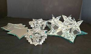 lot 239 image: Large Star Shaped Mirrored Tray, Four Star Shaped Mirrored Coasters and Candle Holders