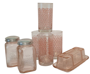 lot 250 image: Set of Four Vintage Orange Slice Tumblers, Pink Depression Hazel Atlas Glass Butter Dish and Glass Salt and Pepper Shaker Set