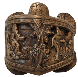 lot 332 image: Vintage Folk Art Solid Carving