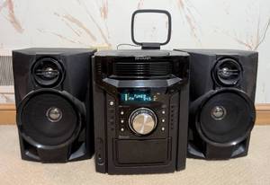 lot 311 image: Sharp Radio System with Bluetooth