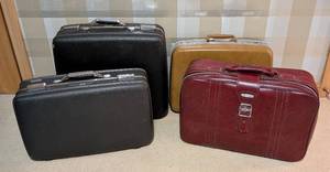 lot 314 image: Assorted Vintage Luggage
