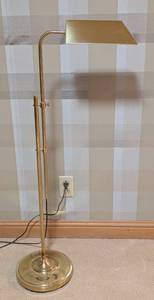 lot 315 image: Vintage Brass Pharmacy Floor Lamp