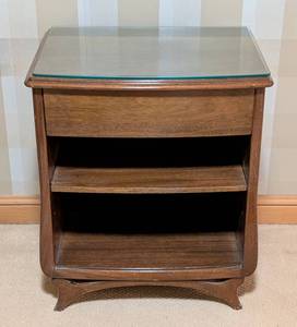 lot 10A image: Rway Mid Century Walnut Nightstand