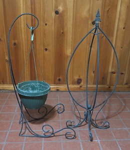 lot 394 image: Two Pretty Metal Plant Stands