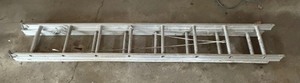 lot 430 image: Extension Ladder