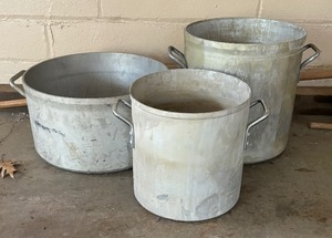lot 435 image: Three Large Vintage Stockpots