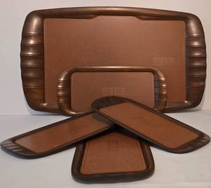 lot 381 image: Vintage Toastmaster Tray Set