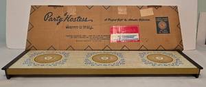 lot 383 image: Vintage Party Hostess Warming Tray