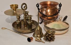 lot 387 image: Assorted Vintage Brass and Copper Items