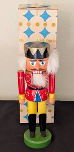 lot 155 image: Vintage Ver Hodrewa Rosenthal Nutcracker
