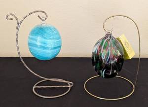 lot 162 image: Pair of Art Glass Ornaments and Stands